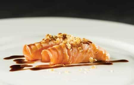 45. NIGIRI SALMON FLAMBÉ 2PZ