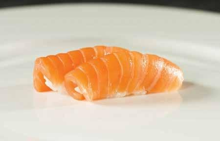 40. NIGIRI SALMON 2PZ