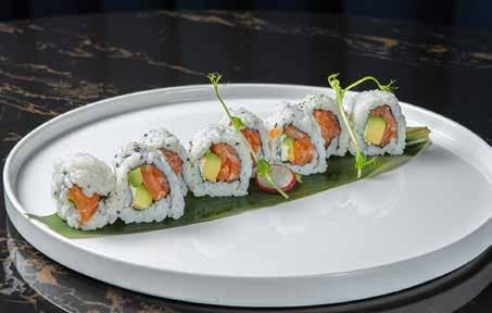 160. URAMAKI SPECIAL SALMON