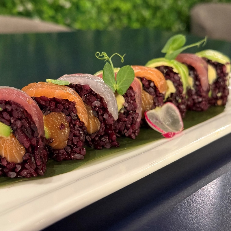 181. BLACK URAMAKI RAINBOW