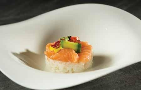 210. CHIRASHI DI SALMONE
