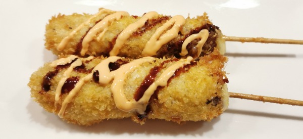 YA11. Pane bouef au fromage souce mayonnaise spicy épice