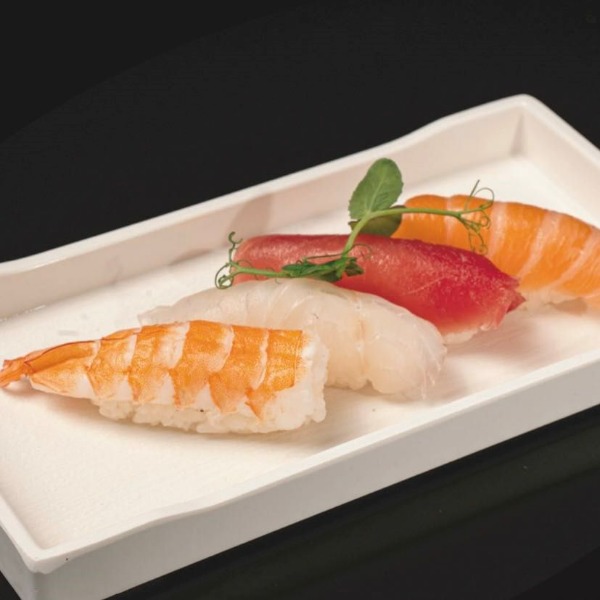 140. Nigiri mix 4pz