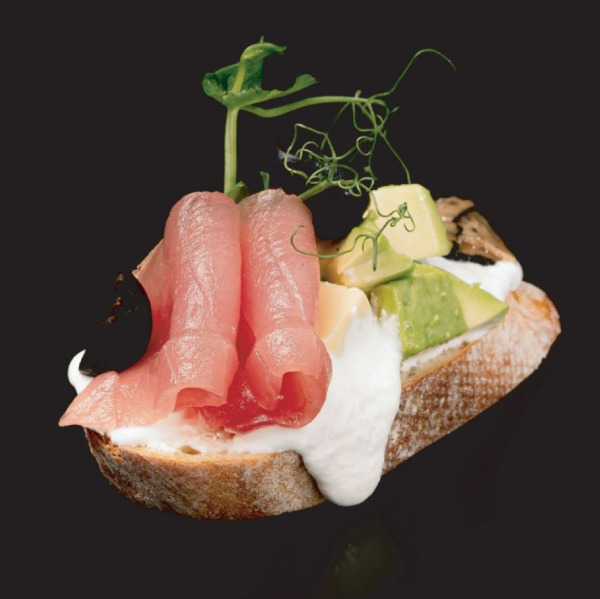 22. Tapas tuna 2pz