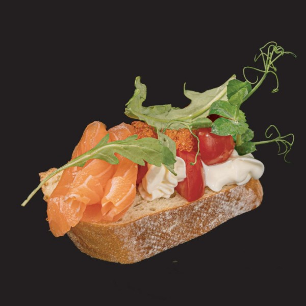 20. Tapas salmon 2pz