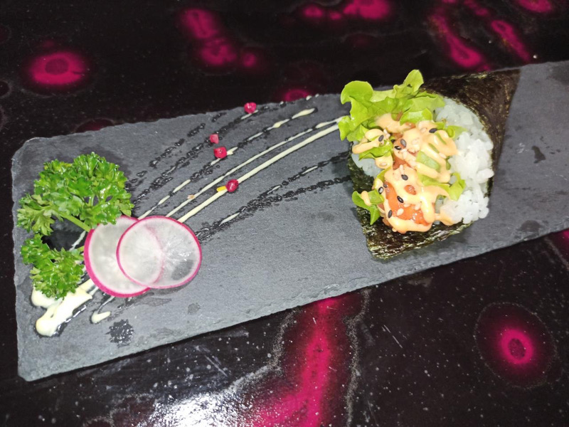 136. - TEMAKI SPICY SAKE 1PZ