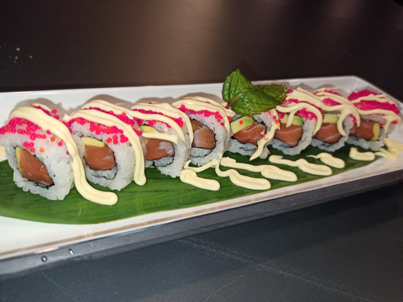 117. - TOBIKO ROLL 8PZ