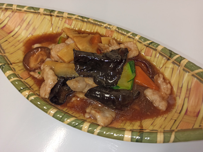 059. - MANZO CON VERDURE MISTE