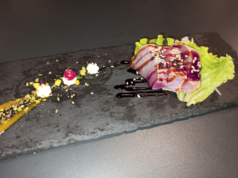 076. - MAGURO TATAKI 