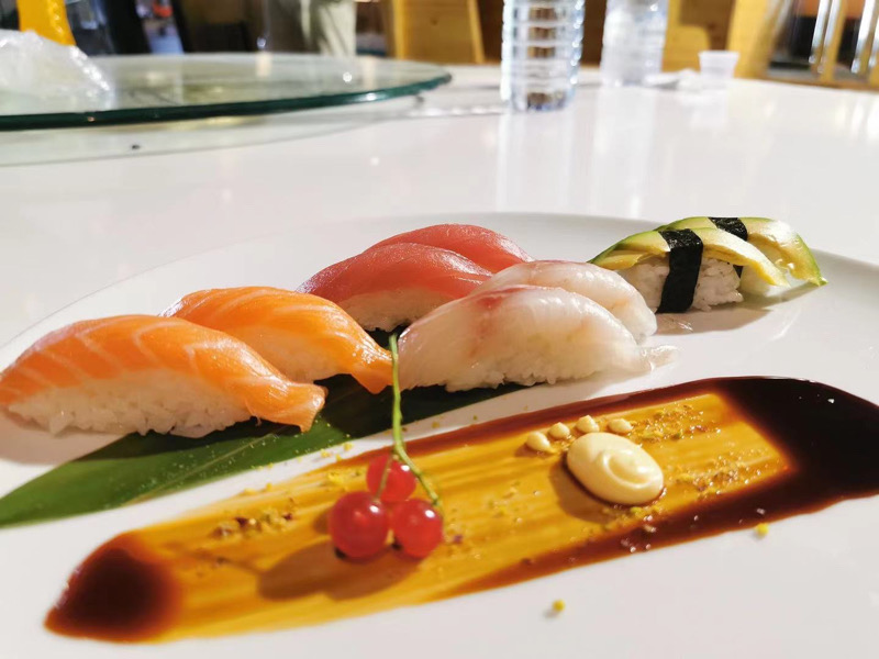 150. - NIGIRI MIX 8PZ
