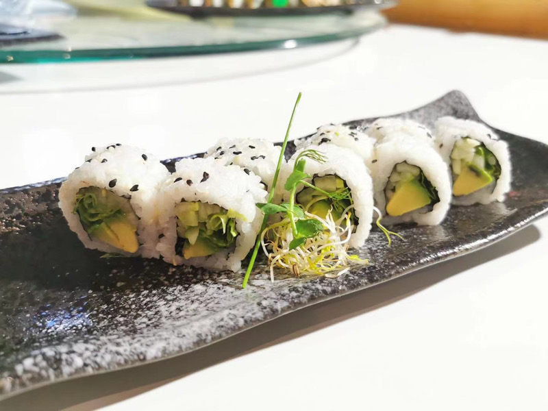 112. - VEGANA ROLL 8PZ 