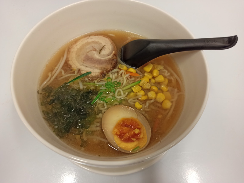 038. - RAMEN CARNE