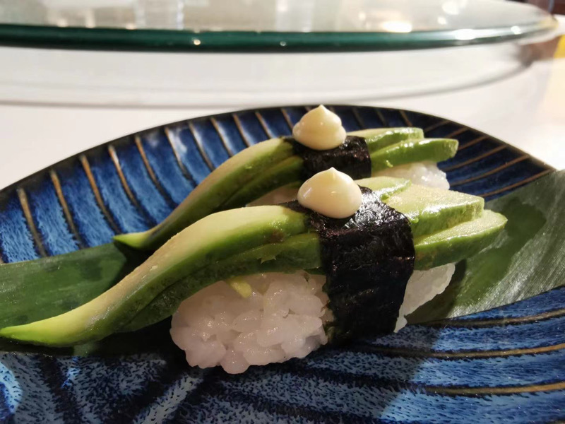 143. - NIGIRI AVOCADO 3PZ