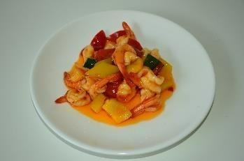 Gamberi con peperoni in salsa piccante