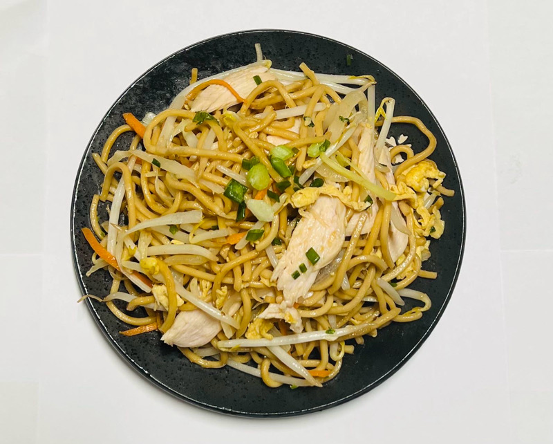 A12. Nouilles sautées au poulet