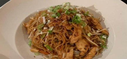 120. Nouilles sautées au poulet
