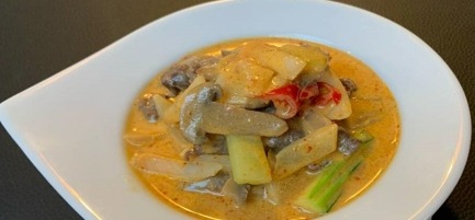 64. Boeuf au curry rouge