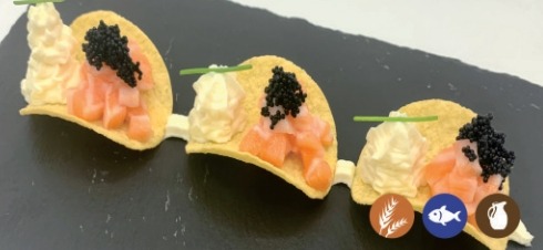20. SALMONE CON CHIPS