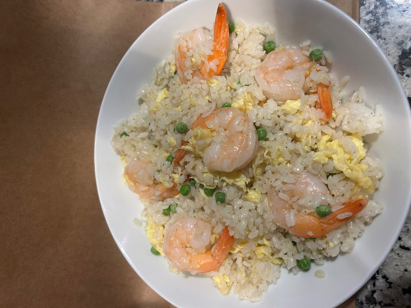 Riz sauté aux crevettes