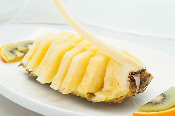 D09. Ananas frais