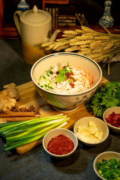 N11. Cold noodles with shredded chicken without soup