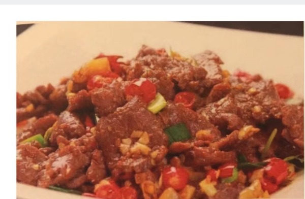 R4C. Boeuf impérial avec nouilles sautées légumes