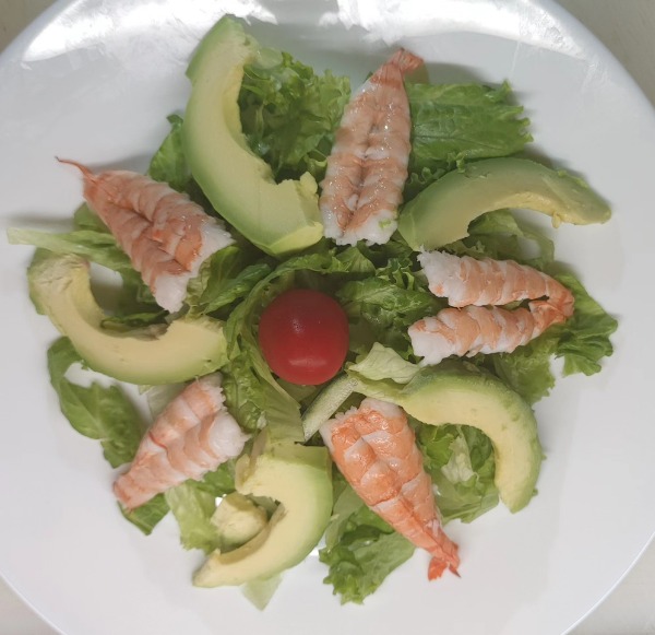 E11. Salade crevette avocat