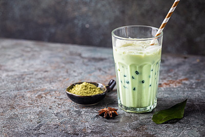 bubbles tea matcha