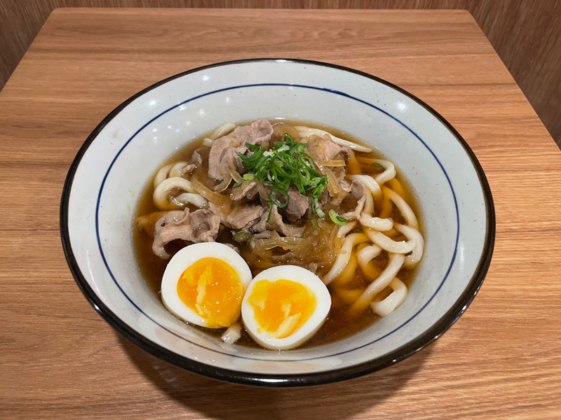 Udon au porc et à l'oignon洋葱猪肉乌冬洋葱猪肉乌冬Udon with pork and onion玉ねぎ入り肉うどん