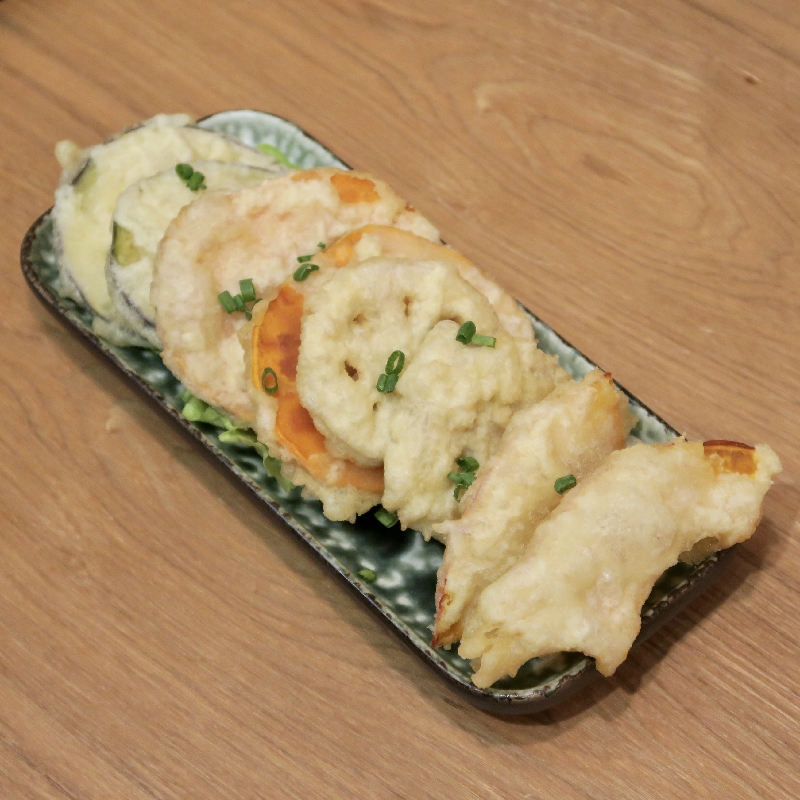 Légumes de saison tempura 8 pièces (Citrouille, Racine de lotus, Patate douce, Aubergine, Pleurotus)当季蔬菜天妇罗（南瓜 莲藕 红薯 茄子 杏鲍菇）8片
