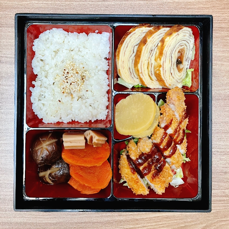 Bento Original 猪扒 玉子烧+1 Thé Cerisier/1 Boisson