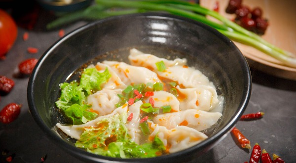 XI10. Soupe de raviolis au porc
