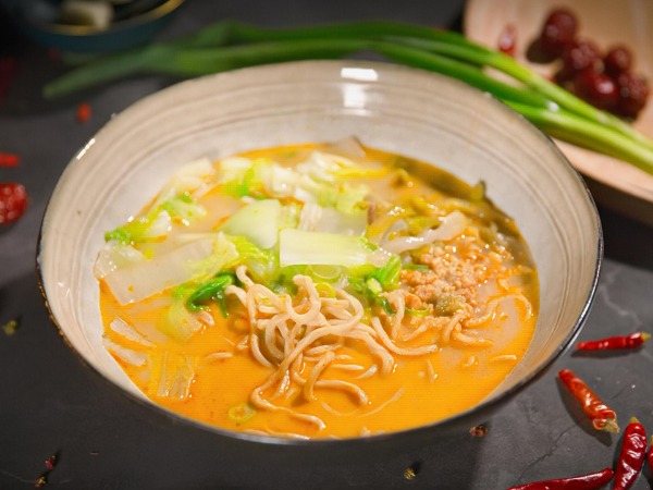 SM1. Soupe de nouilles au légumes