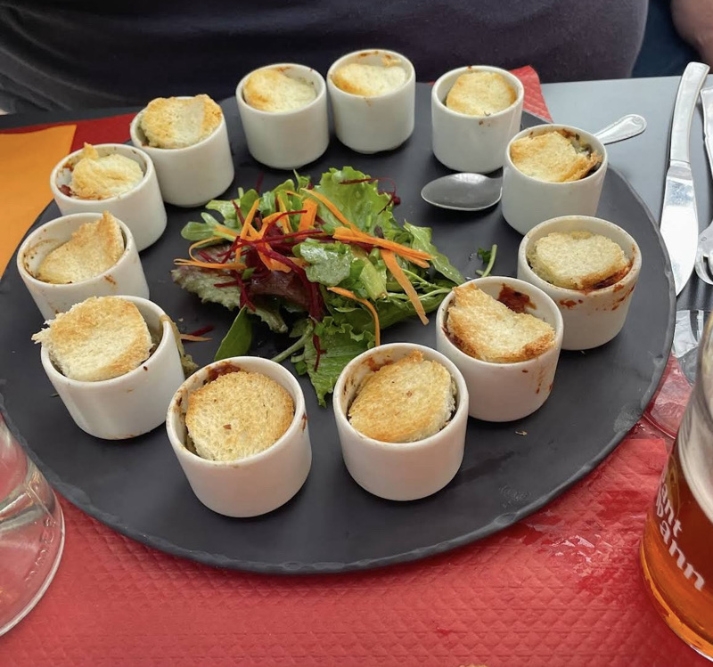Cassolettes des escargots recette de Roger Jaloux (6 escargots)