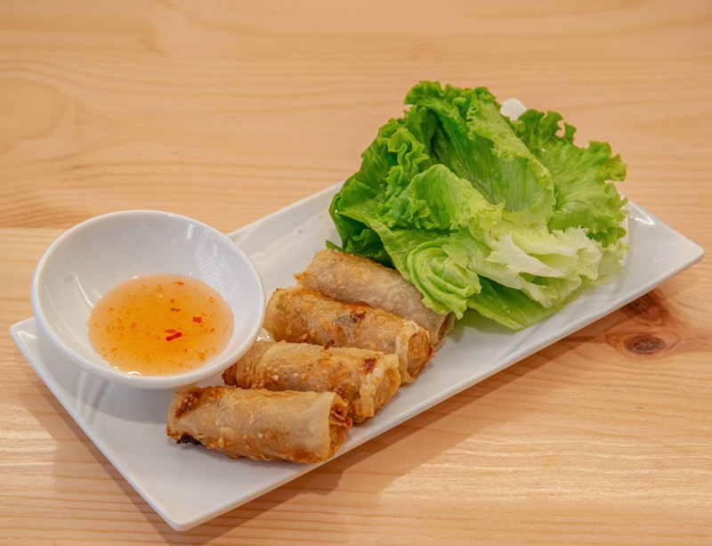 Nems au poulet/4p 鸡春卷