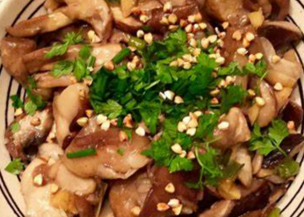 PL10 Champignons de Paris sautés