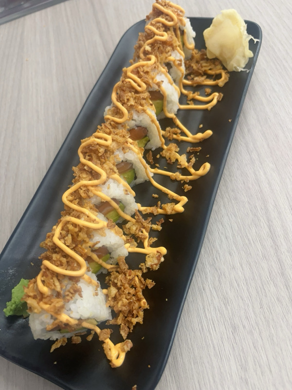 C11. Maki crispy saumon avocat