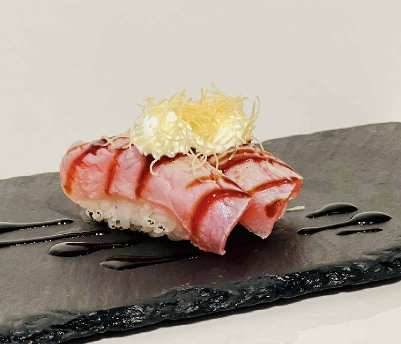 401. nigiri tonno fly