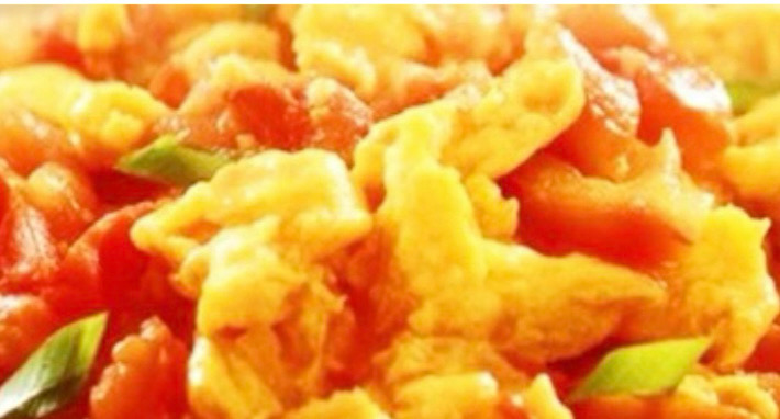 C2. Gebratenes Ei mit Tomate *a 西红柿炒蛋