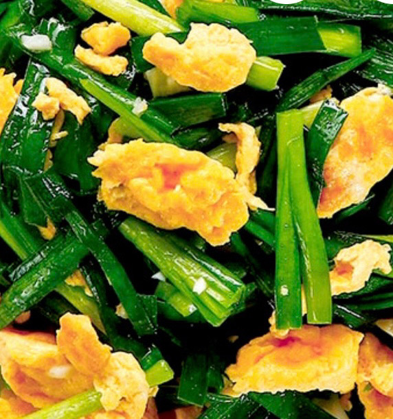 C3. Sautiertes Ei mit chinesischem Schnittlauch *a 韭菜鸡蛋