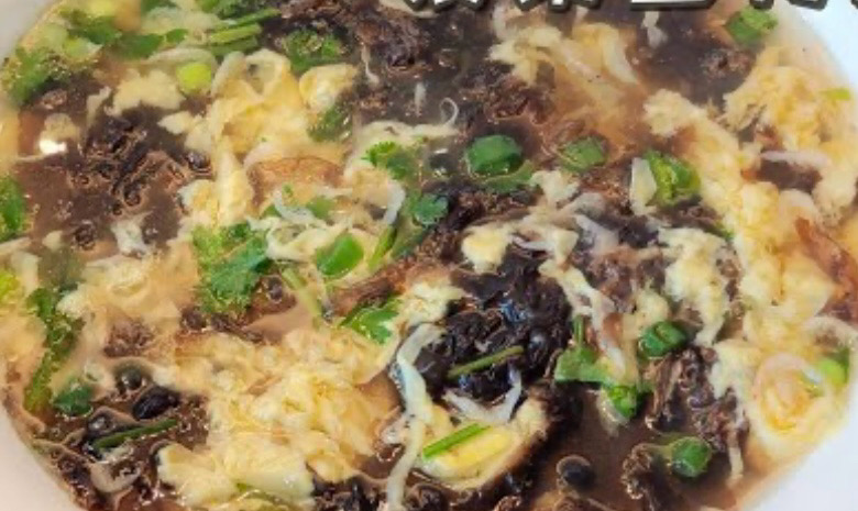 T3. 紫菜蛋花汤 大份 Algensuppe und Eier / groß(2-3p) *ai