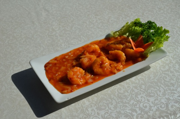 13. Crevettes à la sauce piquante