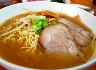 127. Ramen con manzo