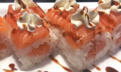 38. Uramaki sake fresh