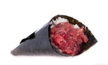 63. Cono spicy maguro