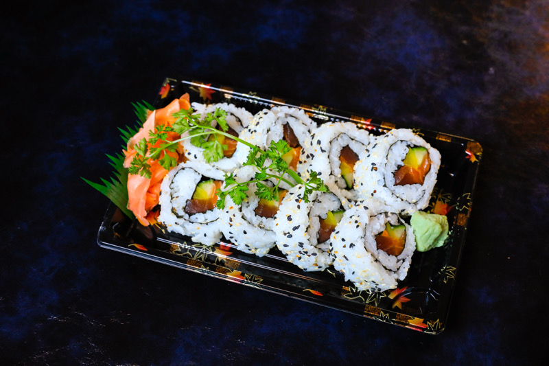 J9 8 California futomaki
