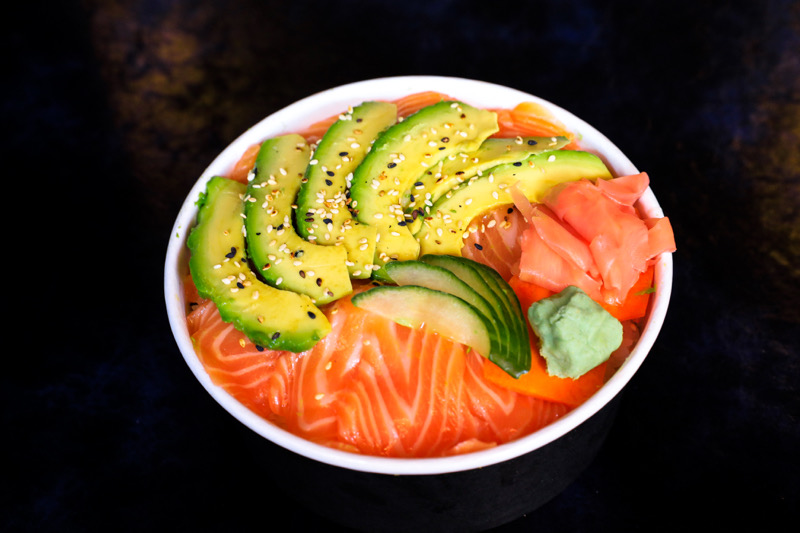J17 chirashi saumon avocat