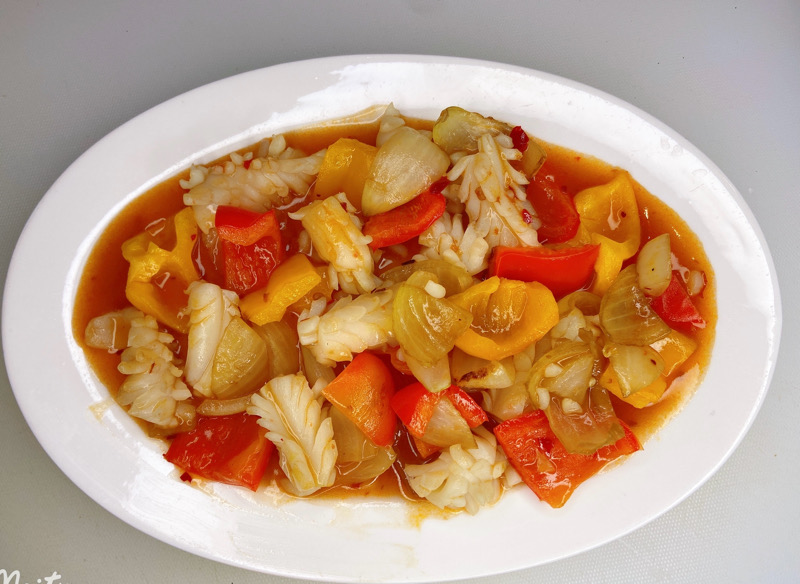 110. CALAMARI PICCANTE