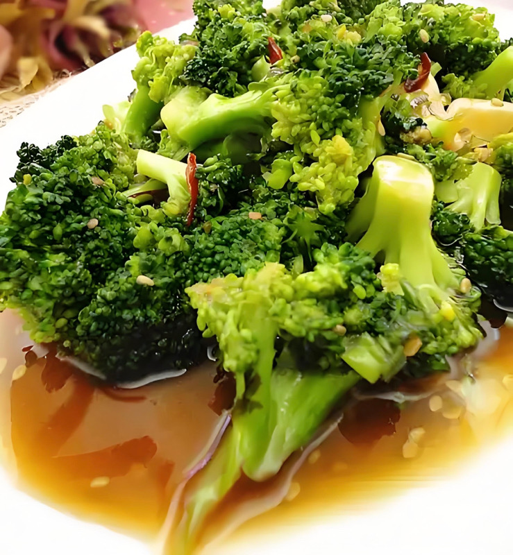 117C.蚝油西兰花broccoli con salsa ostrich