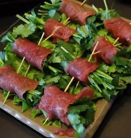 香菜肥牛vitello con coriandolo